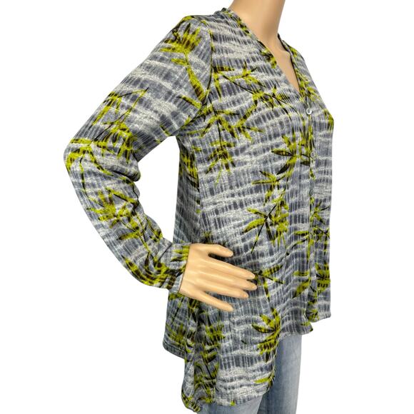 2/$30 LOGO Lori Goldstein Floral Sweater Gray Button Front V-Neck Pockets Size M - Picture 3 of 9
